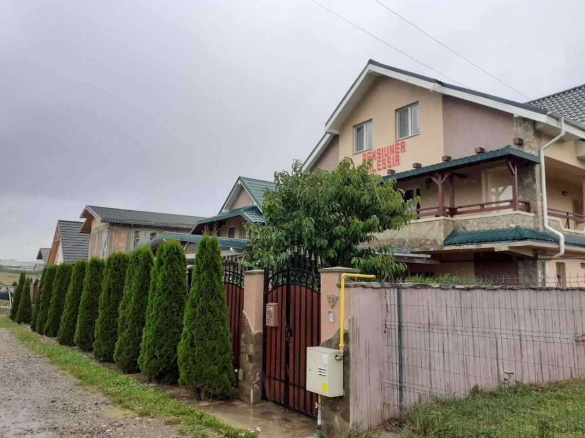 Pensiunea Alessia Piatra Neamt Exterior photo